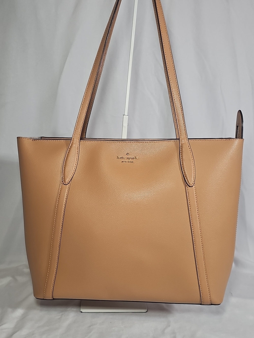 Kate Spade Classic Pebble Leather Tote in Tiramisu